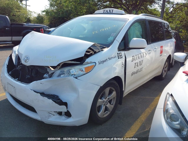 5TDKK3DC5GS734360 Toyota Sienna Le 8 Passenger