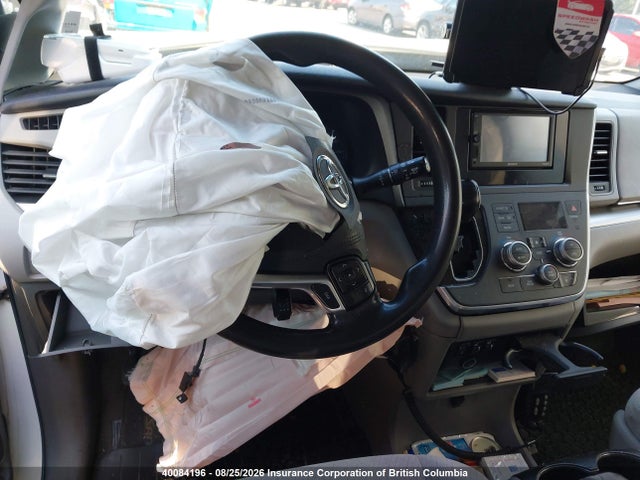 5TDKK3DC5GS734360 Toyota Sienna Le 8 Passenger