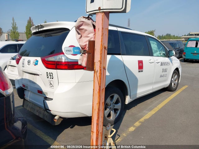 5TDKK3DC5GS734360 Toyota Sienna Le 8 Passenger