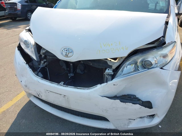 5TDKK3DC5GS734360 Toyota Sienna Le 8 Passenger