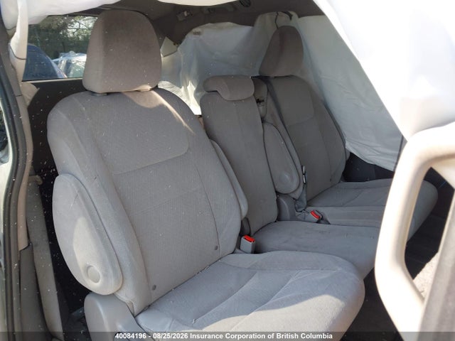 5TDKK3DC5GS734360 Toyota Sienna Le 8 Passenger