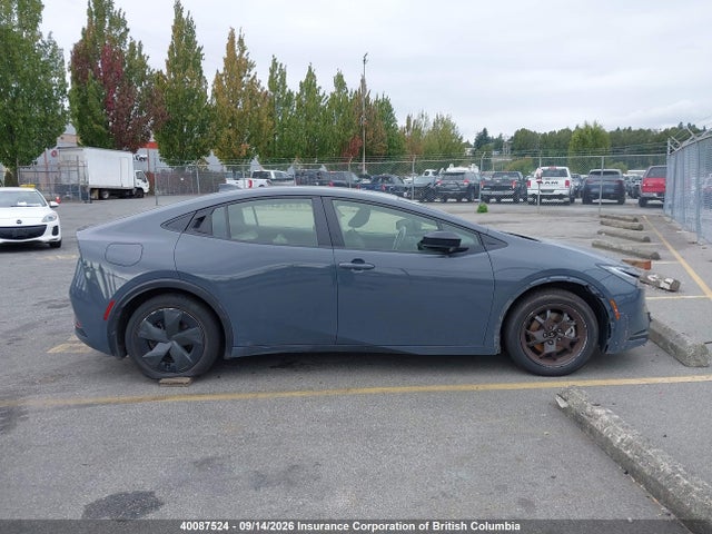 Toyota Prius 2023 JTDACACU8P3010042 Image 14