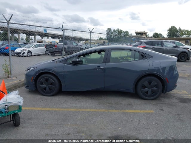 Toyota Prius 2023 JTDACACU8P3010042 Image 15