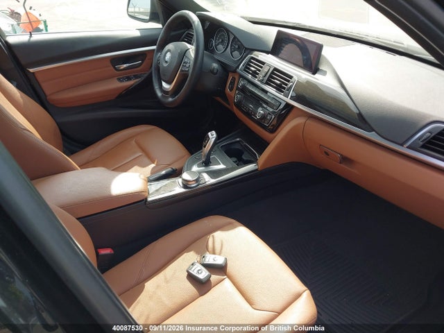 2017 Bmw 330i მანქანა იყიდება აუქციონზე, vin: WBA8K3C57HK679395, აუქციონის ნომერი: 40087530