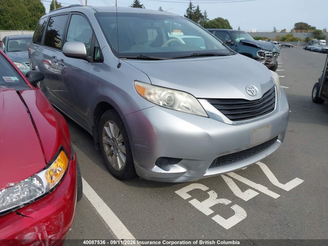 40087536 :رقم المزاد ، 5TDJK3DC3BS006167 vin ، 2011 Toyota Sienna Le مزاد بيع