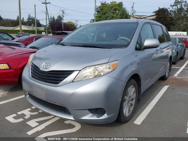 40087536 :رقم المزاد ، 5TDJK3DC3BS006167 vin ، 2011 Toyota Sienna Le مزاد بيع