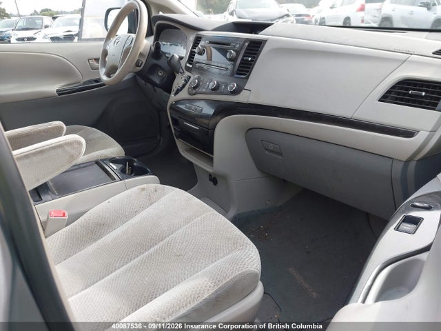 40087536 :رقم المزاد ، 5TDJK3DC3BS006167 vin ، 2011 Toyota Sienna Le مزاد بيع