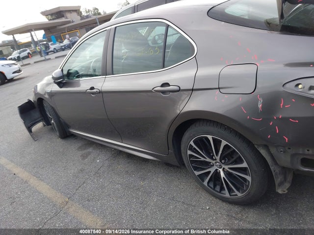 Toyota Camry 2018 4T1B21HK0JU510031 Image 14