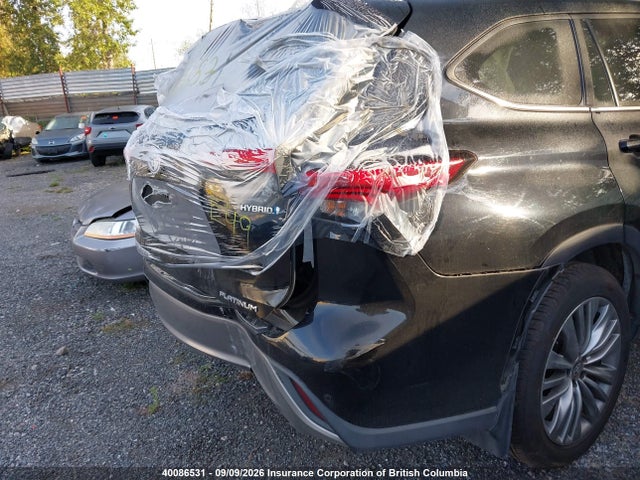 Toyota Highlander Hybrid Platinum 2022 5TDEBRCH3NS096247 Image 4