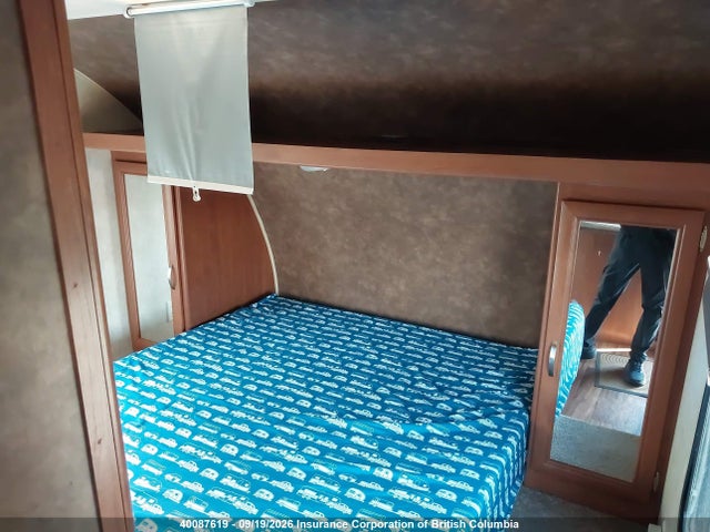 Продаж на аукціоні авто 2015 Forest River , vin: 4X4TWDB27FT138444, номер лоту: 40087619
