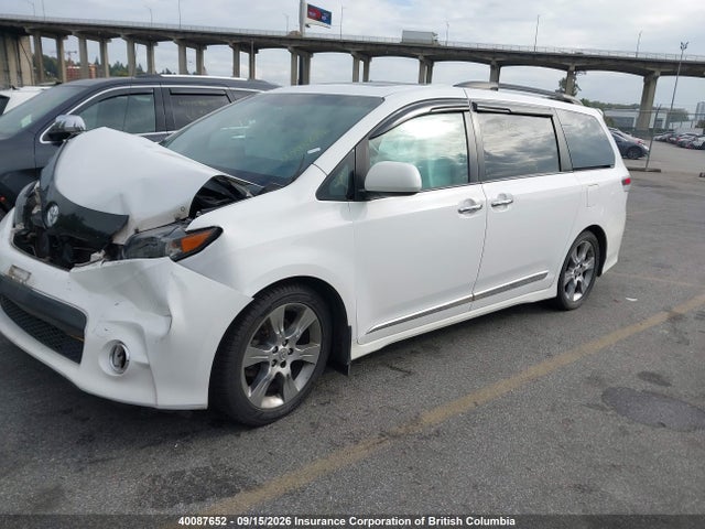 Toyota Sienna Sport 2014 5TDXK3DC8ES415862 Image 2