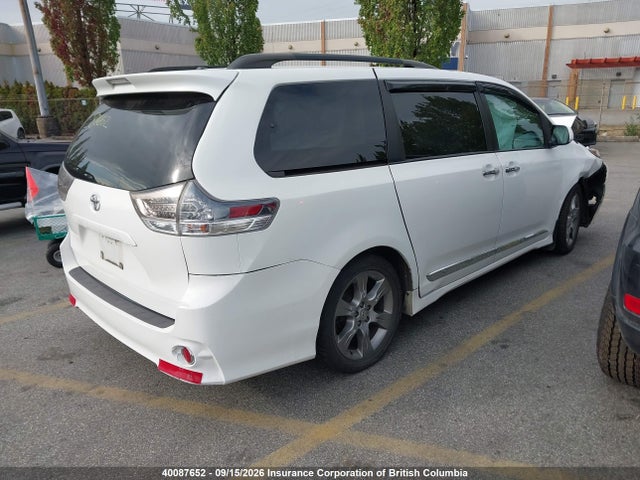 Toyota Sienna Sport 2014 5TDXK3DC8ES415862 Image 4