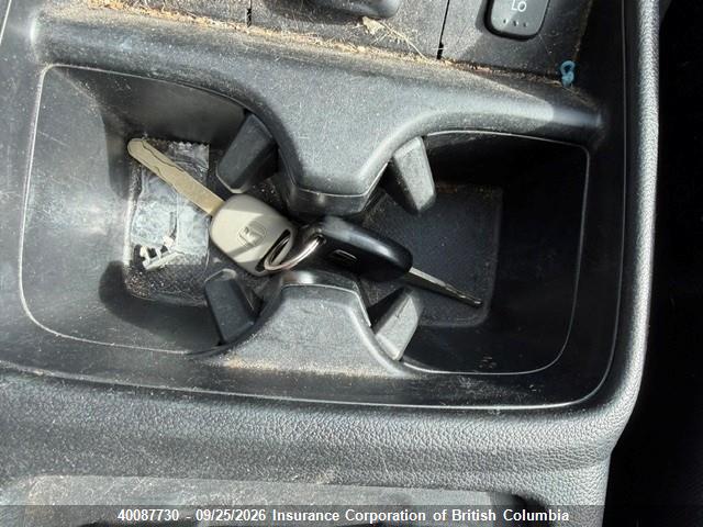 40087730 :رقم المزاد ، 2HKRM4H32DH117783 vin ، 2013 Honda Cr-v مزاد بيع