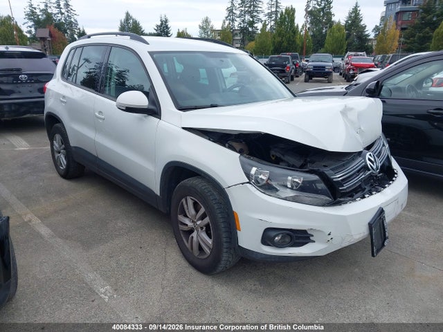 Продажа на аукционе авто 2015 Volkswagen Tiguan S/se/sel/r-line, vin: WVGJV7AX9FW514747, номер лота: 40084333