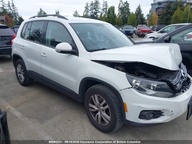 Продажа на аукционе авто 2015 Volkswagen Tiguan S/se/sel/r-line, vin: WVGJV7AX9FW514747, номер лота: 40084333