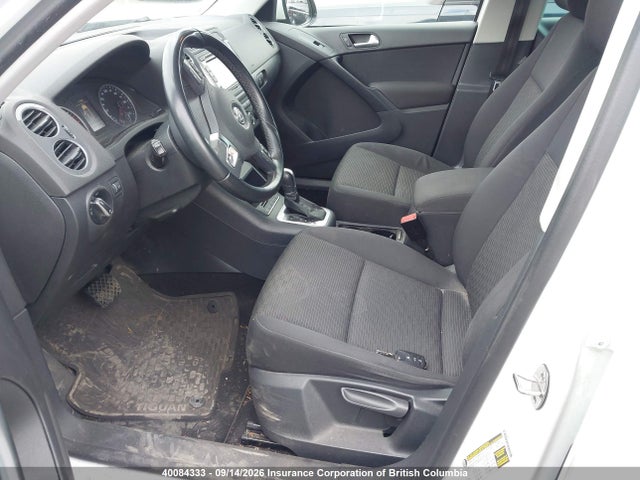 Продажа на аукционе авто 2015 Volkswagen Tiguan S/se/sel/r-line, vin: WVGJV7AX9FW514747, номер лота: 40084333