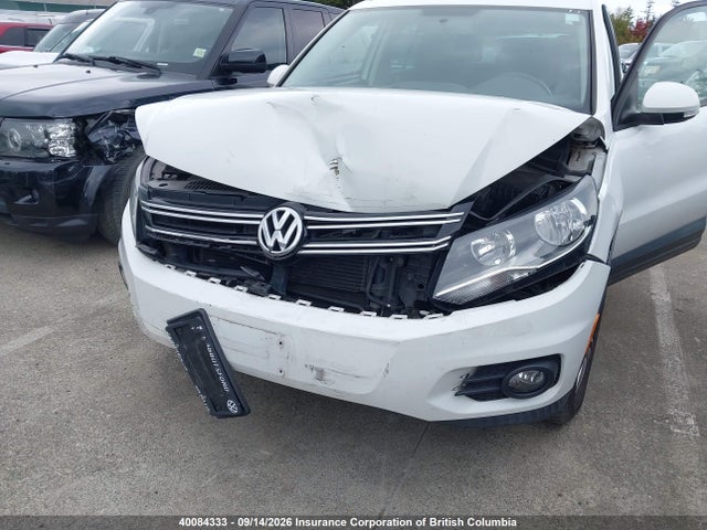 Продажа на аукционе авто 2015 Volkswagen Tiguan S/se/sel/r-line, vin: WVGJV7AX9FW514747, номер лота: 40084333