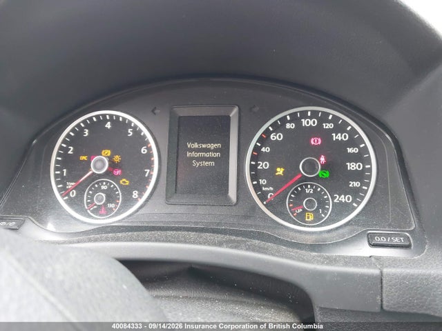 Продажа на аукционе авто 2015 Volkswagen Tiguan S/se/sel/r-line, vin: WVGJV7AX9FW514747, номер лота: 40084333