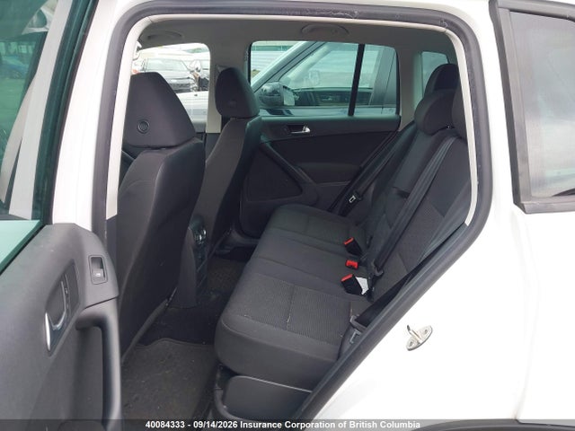 Продажа на аукционе авто 2015 Volkswagen Tiguan S/se/sel/r-line, vin: WVGJV7AX9FW514747, номер лота: 40084333