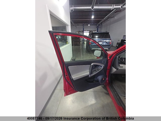 2008 Toyota Rav4 მანქანა იყიდება აუქციონზე, vin: JTMBK31V985068522, აუქციონის ნომერი: 40087746