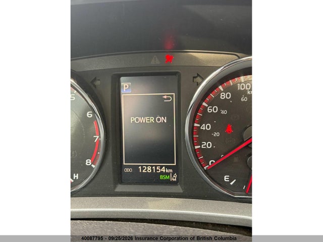 Toyota RAV4 2018 2T3JFREV1JW786304 Image 13