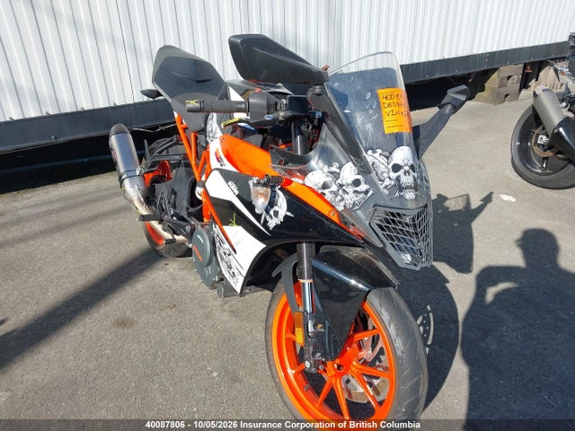 40087806 :رقم المزاد ، MD2JYJ403HC270759 vin ، 2017 Ktm 390 Duke مزاد بيع
