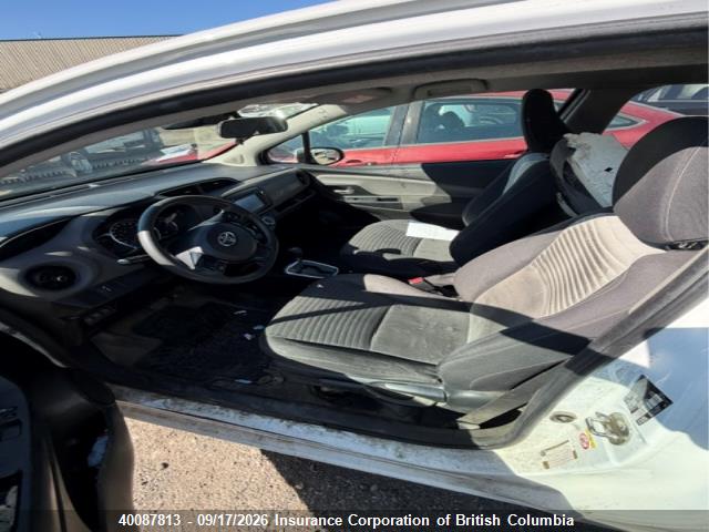 40087813 :رقم المزاد ، VNKJTUD37JA086983 vin ، 2018 Toyota Yaris مزاد بيع