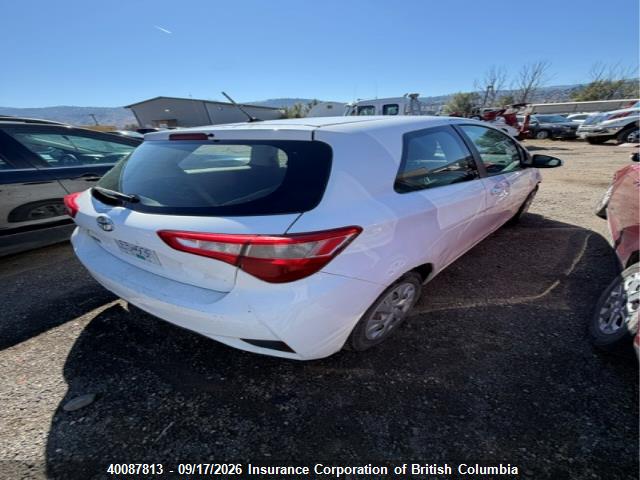 VNKJTUD37JA086983 Toyota Yaris
