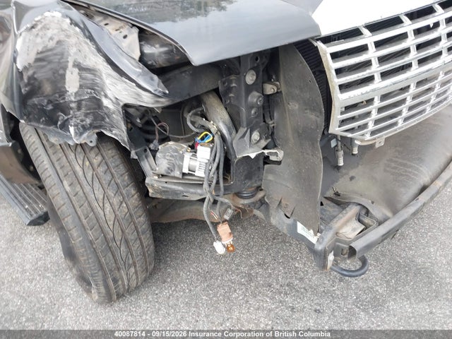 40087814 :رقم المزاد ، 5LMJJ2J57BEJ05351 vin ، 2011 Lincoln Navigator مزاد بيع