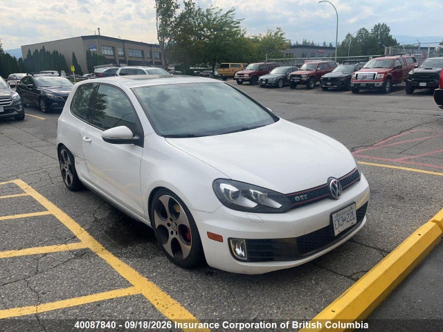 40087840 :رقم المزاد ، WVWEV7AJ6BW317319 vin ، 2011 Volkswagen Gti مزاد بيع