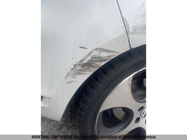 40087840 :رقم المزاد ، WVWEV7AJ6BW317319 vin ، 2011 Volkswagen Gti مزاد بيع