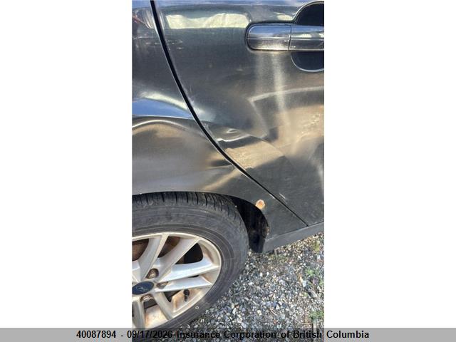 40087894 :رقم المزاد ، 1FADP3K23FL266090 vin ، 2015 Ford Focus مزاد بيع