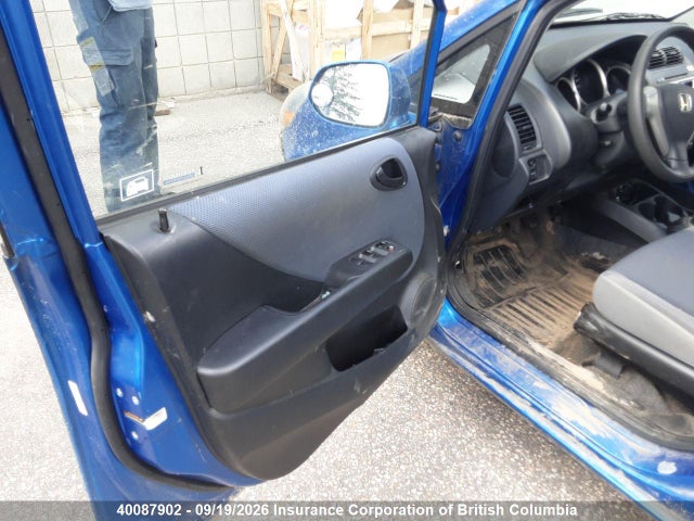 2007 Honda Fit მანქანა იყიდება აუქციონზე, vin: JHMGD37427S819635, აუქციონის ნომერი: 40087902