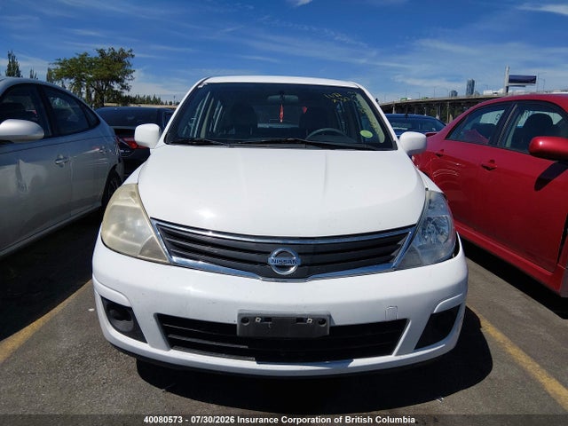 40080573 :رقم المزاد ، 3N1BC1CP1BL496532 vin ، 2011 Nissan Versa S/sl مزاد بيع