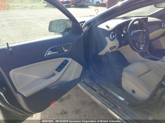 WDCTG4GB1JJ380494 Mercedes-Benz Gla 250 4matic