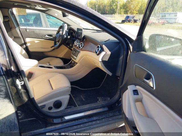 WDCTG4GB1JJ380494 Mercedes-Benz Gla 250 4matic