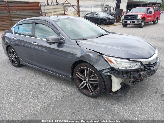 2017 Honda Accord Touring მანქანა იყიდება აუქციონზე, vin: 1HGCR3F92HA801319, აუქციონის ნომერი: 40087926