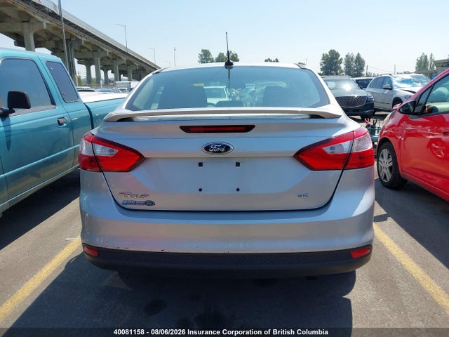 40081158 :رقم المزاد ، 1FAHP3F21CL136655 vin ، 2012 Ford Focus Se مزاد بيع