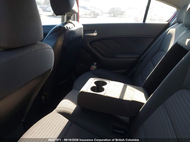 40087971 :رقم المزاد ، 3KPFL4A7XJE219948 vin ، 2018 Kia Forte مزاد بيع