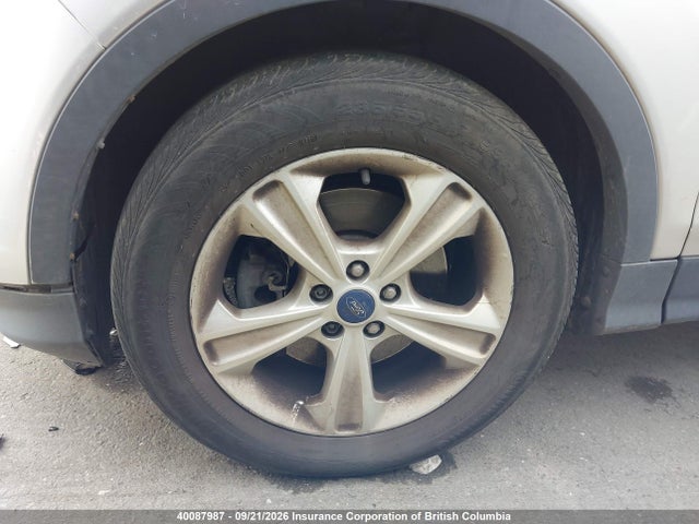 40087987 :رقم المزاد ، 1FMCU9GX8FUB14768 vin ، 2015 Ford Escape Se مزاد بيع