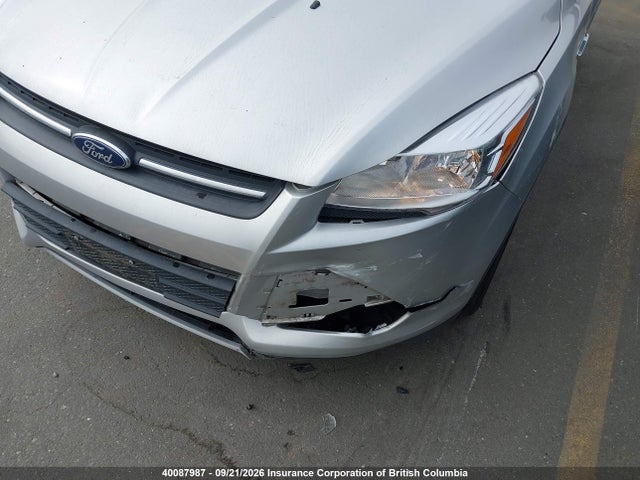40087987 :رقم المزاد ، 1FMCU9GX8FUB14768 vin ، 2015 Ford Escape Se مزاد بيع