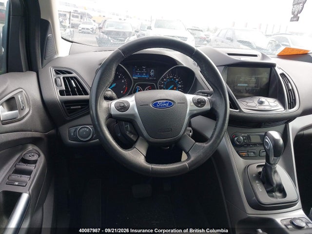 40087987 :رقم المزاد ، 1FMCU9GX8FUB14768 vin ، 2015 Ford Escape Se مزاد بيع