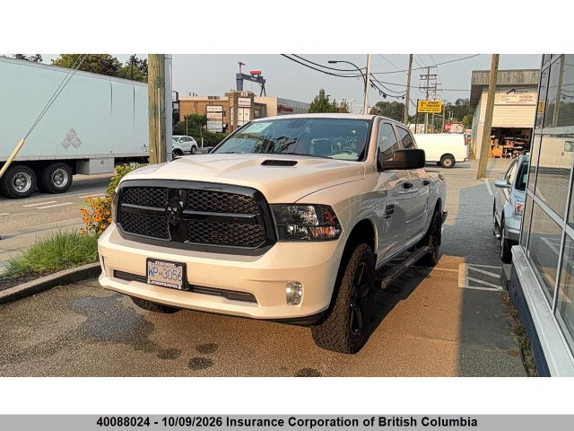 40088024 :رقم المزاد ، 1C6RR7KG8PS523854 vin ، 2023 Ram 1500 Classic Tradesman مزاد بيع