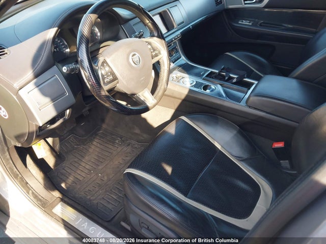 40083748 :رقم المزاد ، SAJXA0HB9CLS33431 vin ، 2012 Jaguar Xf Portfolio مزاد بيع