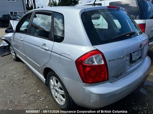 40088087 :رقم المزاد ، KNAFE161455097115 vin ، 2005 Kia Spectra5 مزاد بيع