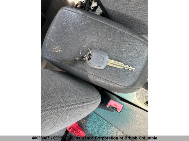 40088087 :رقم المزاد ، KNAFE161455097115 vin ، 2005 Kia Spectra5 مزاد بيع