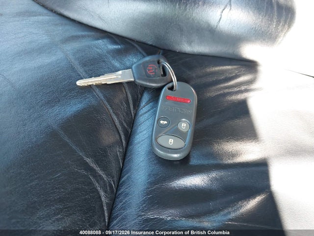 Продажа на аукционе авто 2000 Acura 3.5rl, vin: JH4KA9650YC800237, номер лота: 40088088