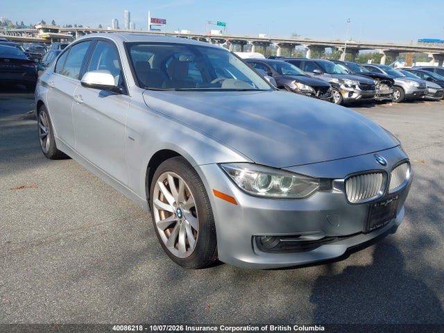 40086218 :رقم المزاد ، WBA3B3C5XDF532808 vin ، 2013 Bmw 328i Xdrive/xdrive Classic Line مزاد بيع