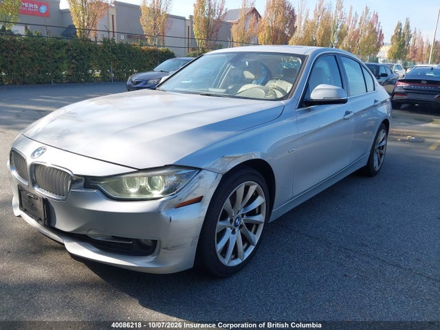 40086218 :رقم المزاد ، WBA3B3C5XDF532808 vin ، 2013 Bmw 328i Xdrive/xdrive Classic Line مزاد بيع