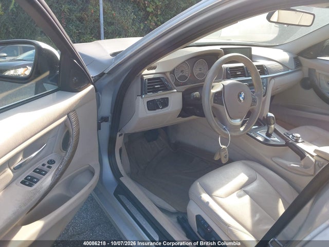 40086218 :رقم المزاد ، WBA3B3C5XDF532808 vin ، 2013 Bmw 328i Xdrive/xdrive Classic Line مزاد بيع